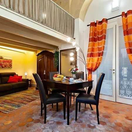 Casa Vacanze De Mari Lecce Luaran gambar